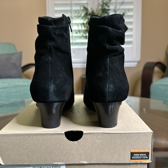 Women's Teresa Skip Scrunched Dress Ankle Booties sz 8.5 wide width - Picture 3 of 13